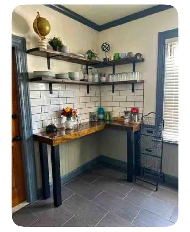 Kitchen - 105 Vinton St