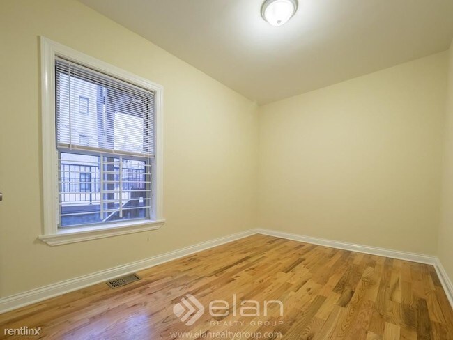 Building Photo - 1 br, 1 bath  - 628.5 W BARRY Apt 2N Unit 2N
