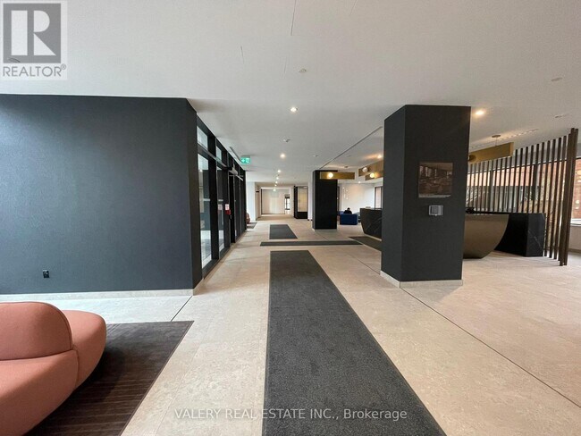 Building Photo - 1 Quarrington Ln