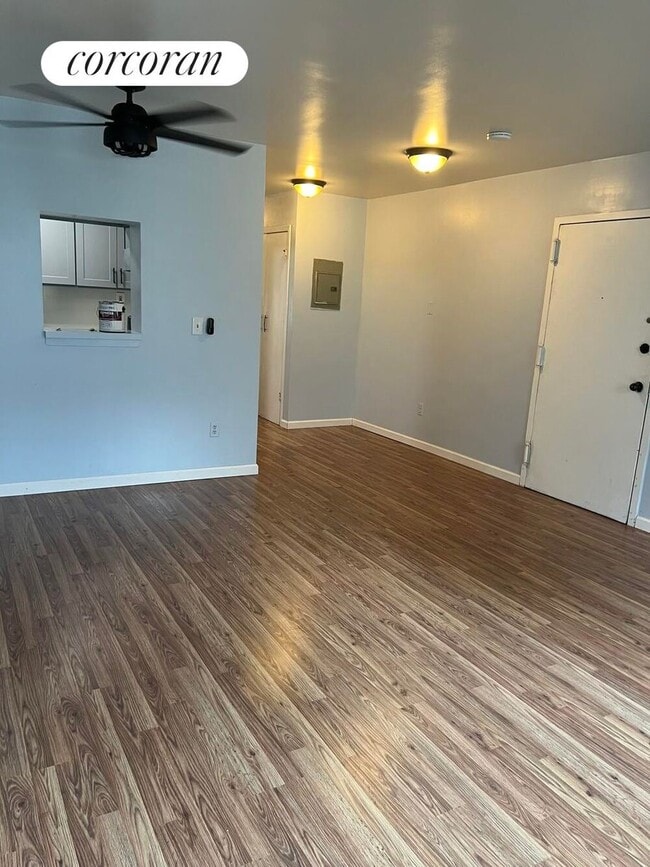 Building Photo - 244 E 110th St