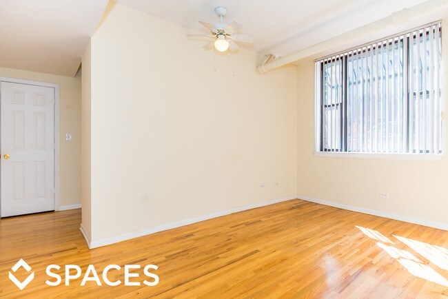 Building Photo - 908 W George St