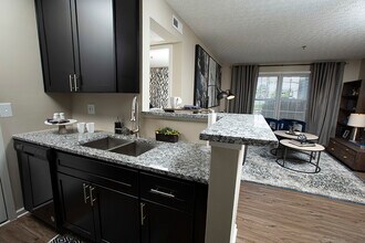 Building Photo - The Bend at Broad