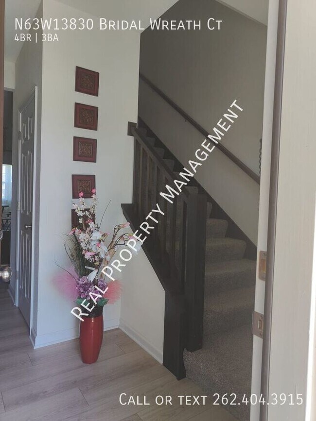 Foto del edificio - N63W13830 Bridal Wreath Ct