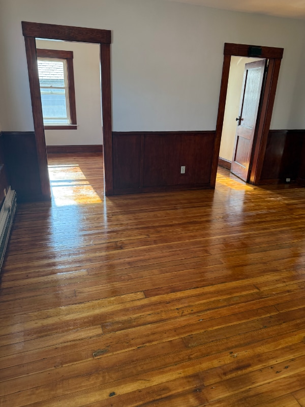 Building Photo - 546 Weeden St