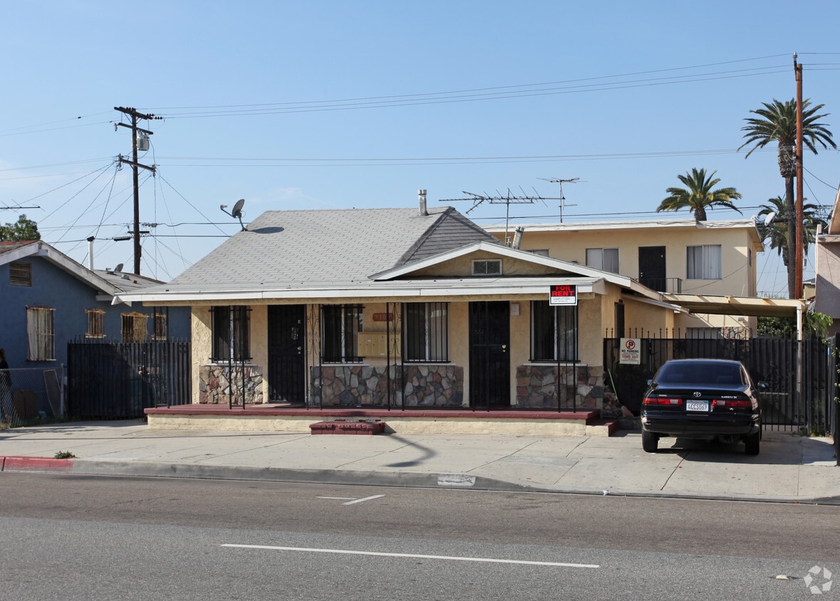 Building Photo - 7105 Miles Ave