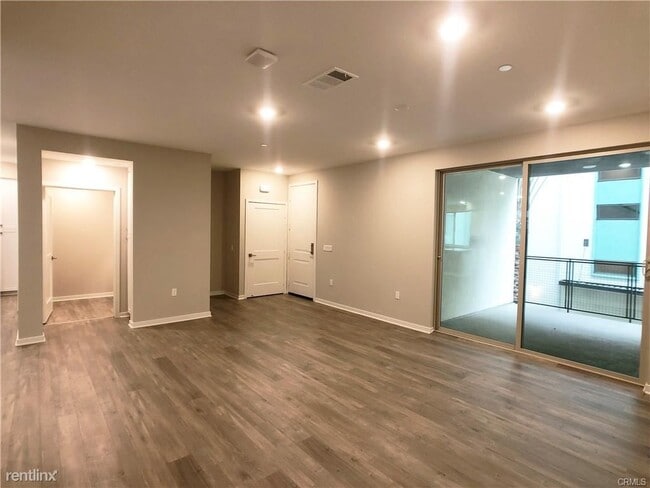 Building Photo - 3 br, 2.5 bath Condo - 195 Bowery
