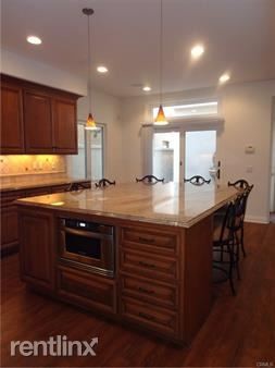 Foto del edificio - 3 br, 3 bath House - 119 6th St