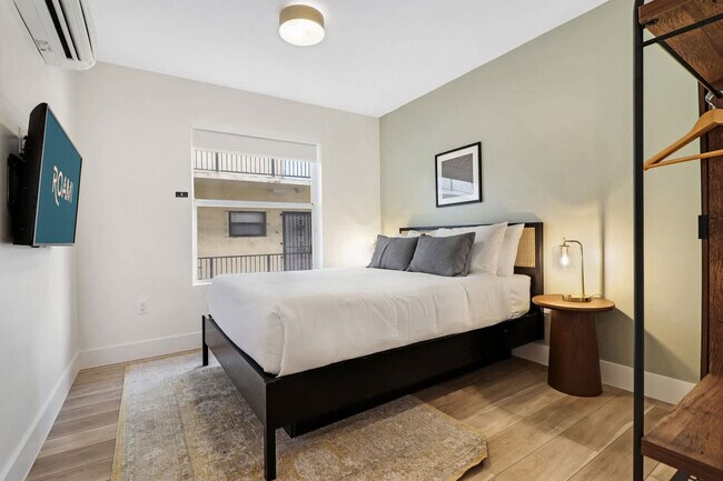 Foto del edificio - 4025 Indian Creek Dr