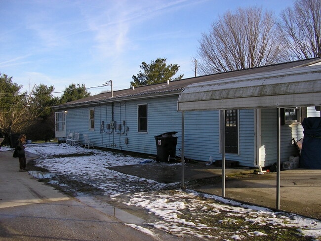 Building Photo - 3812 Charlie Moran Hwy