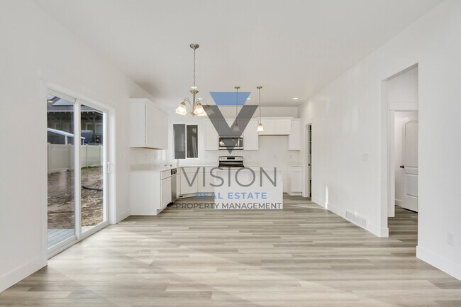 Building Photo - 4283 W Gate Keeper Dr
