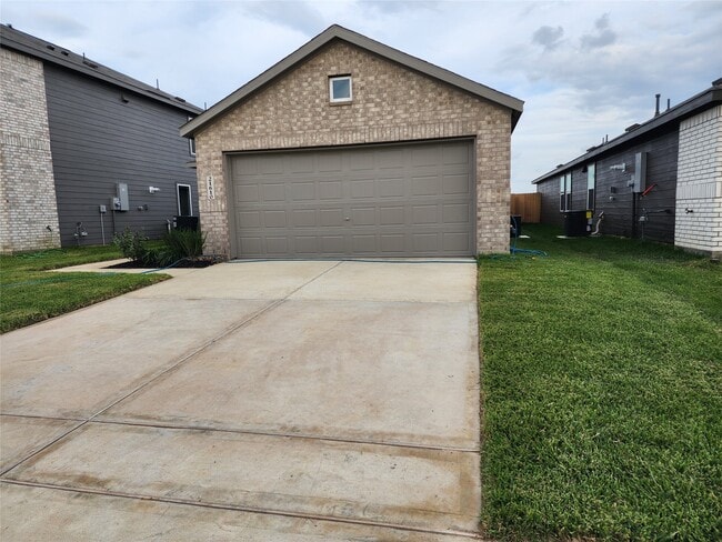 Building Photo - 21610 Cottonwood Mdws Trl