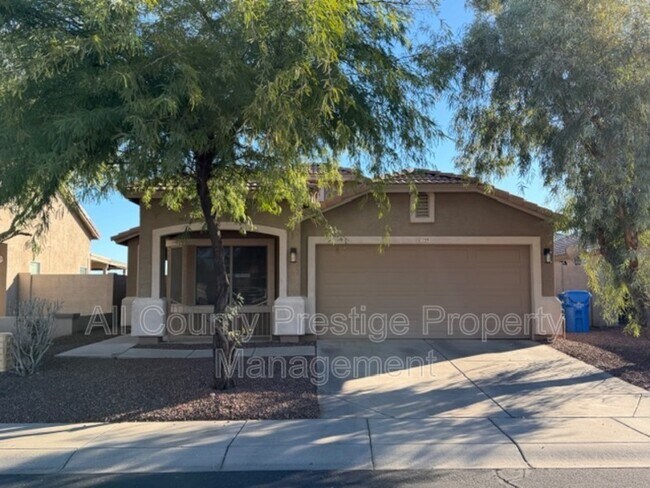 Building Photo - 7519 S 43rd Dr