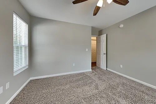 Building Photo - 702 Marjam Ln