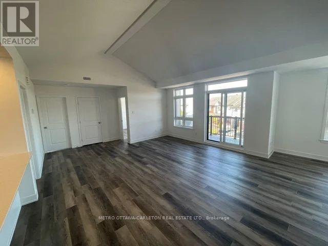 Photo du bâtiment - 390 Rolling Meadow Crescent