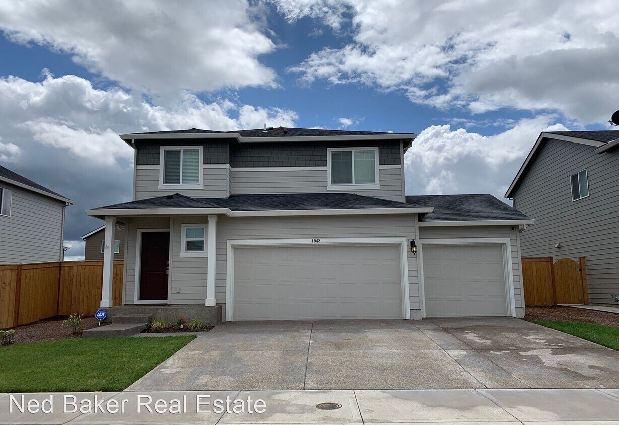Foto principal - 3 br, 2.5 bath House - 4948 Skylab Ave NE