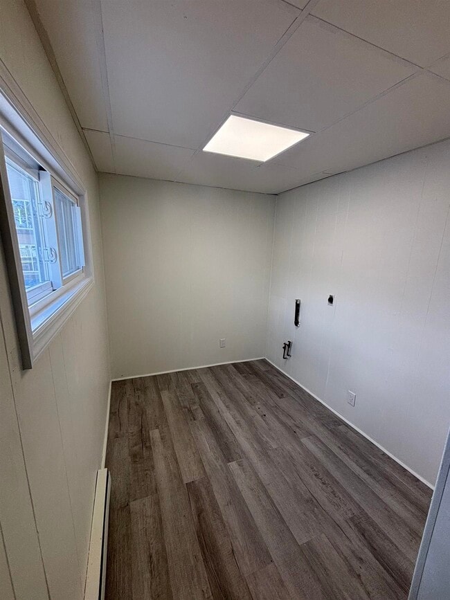 Building Photo - 80 E 24th St