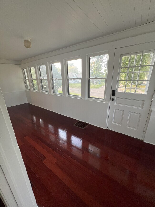 Building Photo - 253 Avenue A