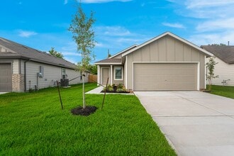 Building Photo - 220 Laura Leigh Ln