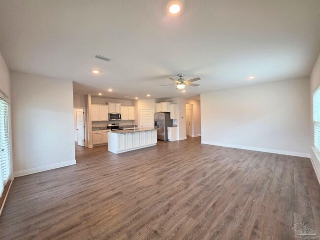 Building Photo - 7757 Burnside Lp