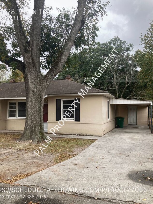 Primary Photo - Updated 2 Bedroom, 1 Bathroom Duplex Apart...