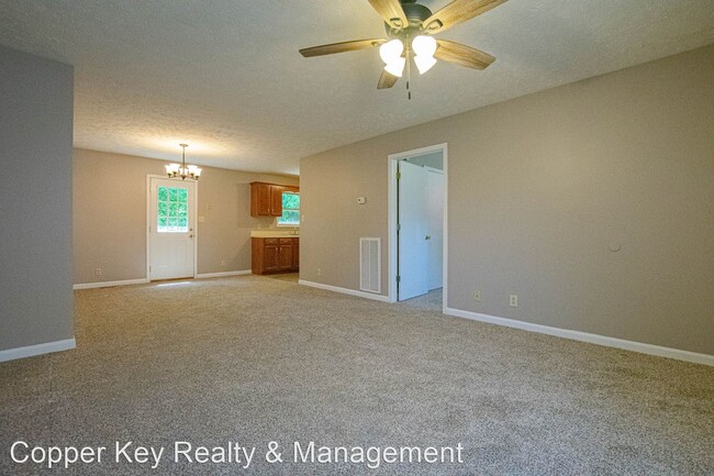 Building Photo - 3 br, 2 bath House - 576 Cabot Cove
