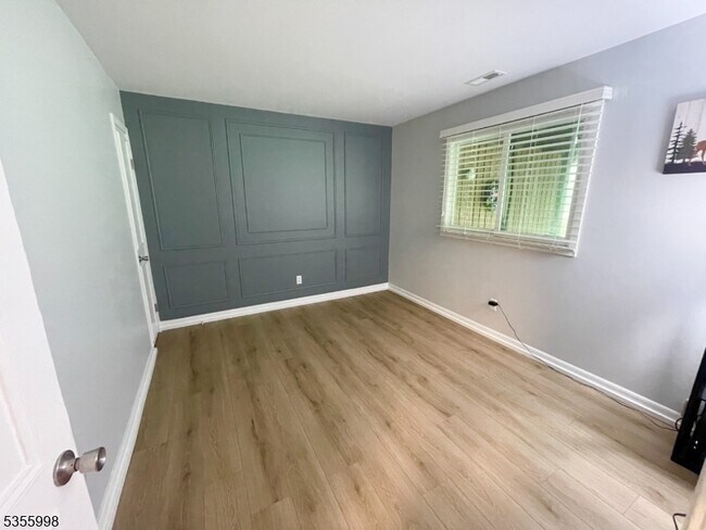 Foto del edificio - 1 Deer Valley Ln