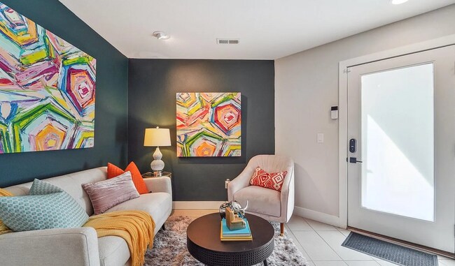 Foto del edificio - 2870 Tremont Pl