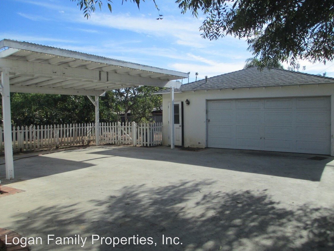 Primary Photo - 815 Vista Way