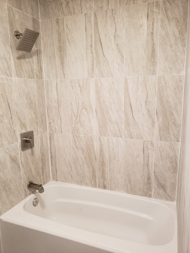Photo - 829 NW 113th St (Miami, FL) House