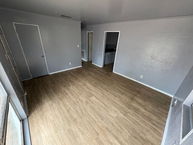 Foto del edificio - 3057 Amherst St