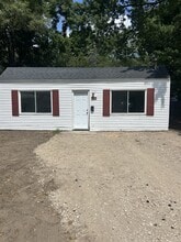 Building Photo - 408 W Wheaton Ave