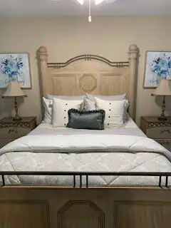 Building Photo - 4430 Gulfstream Dr