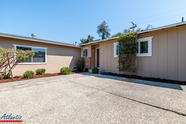 Foto del edificio - 1384 Niagara Dr