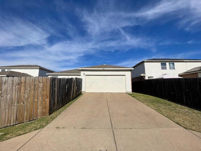 Foto del edificio - Your new 3-2-2 home is for rent  in DeSoto!