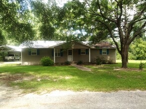 Building Photo - 220 Brown Rd