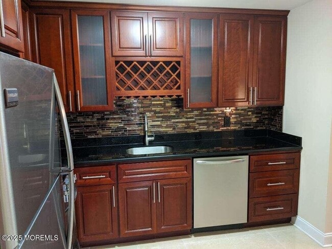 Building Photo - 94 Azalea Cir