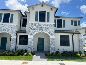 Building Photo - 13314 SW 286th Terrace