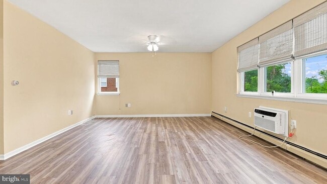 Building Photo - 333 Lacey Ave