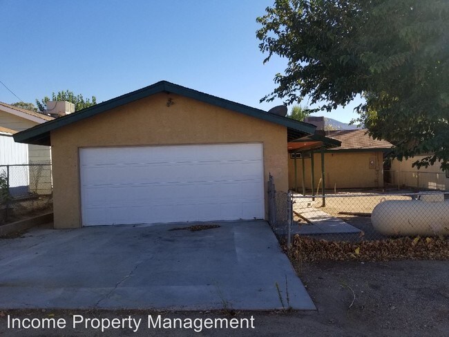Building Photo - 3 br, 2.5 bath House - 2829 Irwin Ave