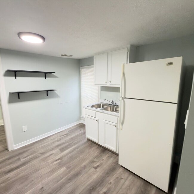 Foto del edificio - 439 More St NE