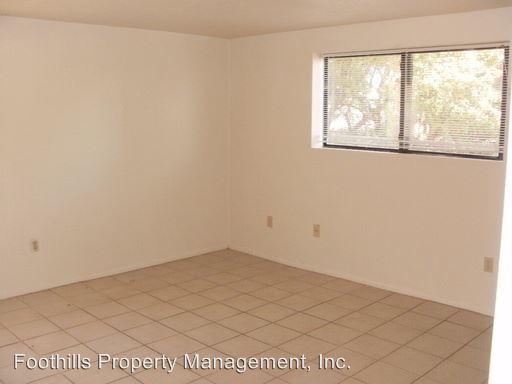 Building Photo - 2 br, 1 bath Apartment - 1629 Birch Street #4