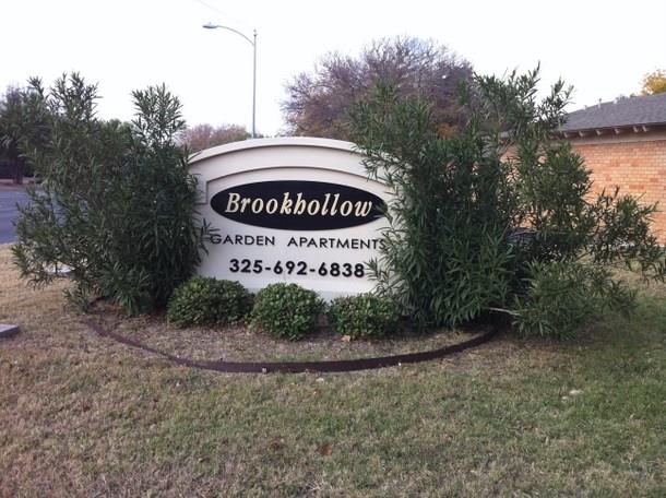 Primary Photo - 2600 Ivanhoe Ln