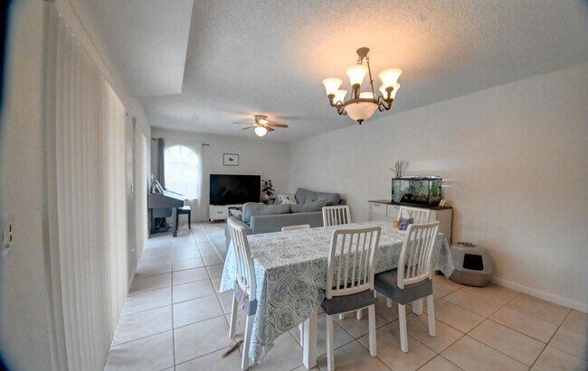 Building Photo - 8248 Severn Dr