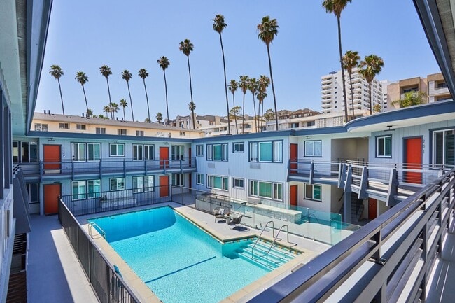 Interior Photo - Hayden on Hollywood (7200)