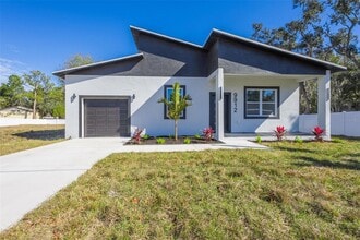Building Photo - 9912 Golden Loop