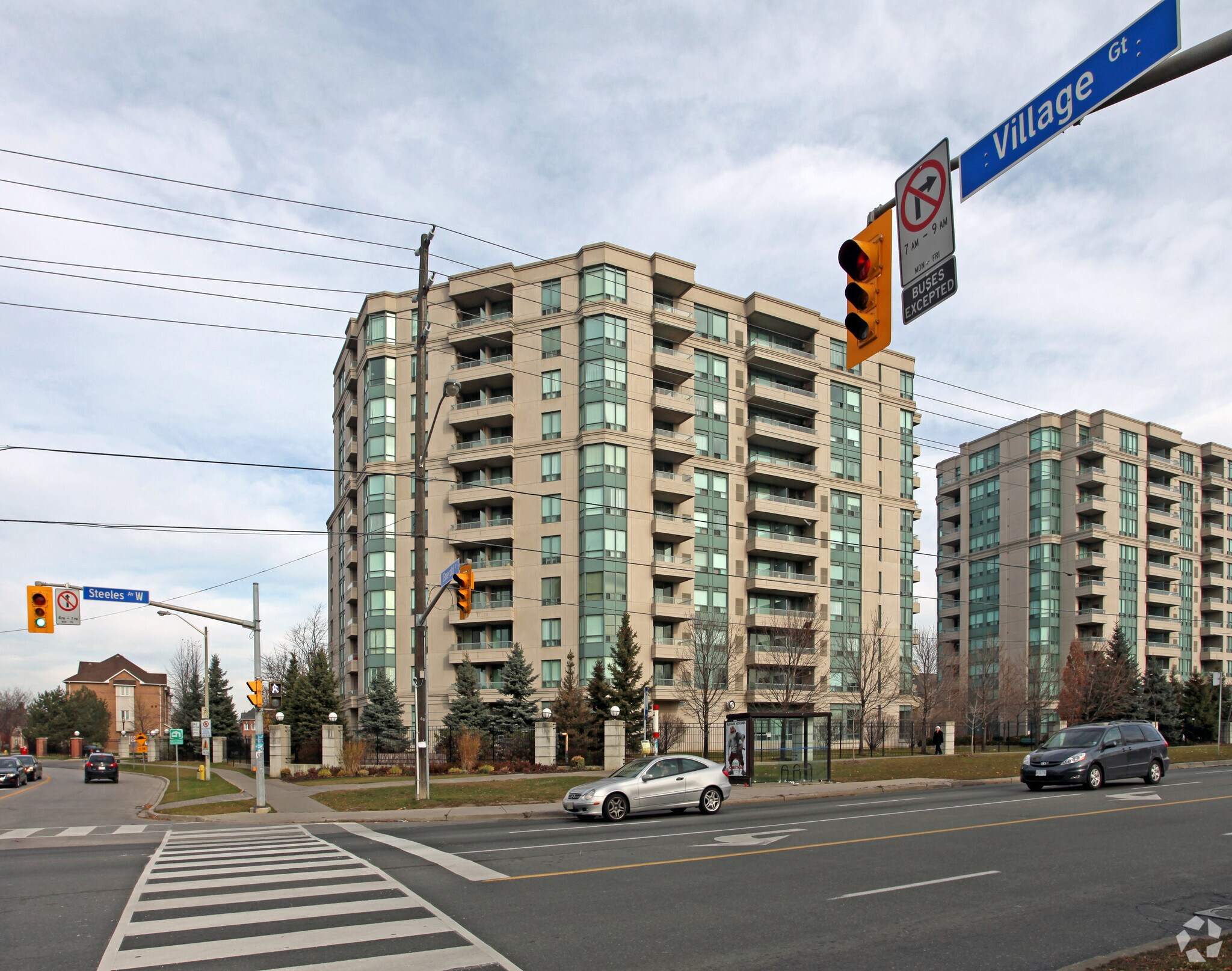 Eiffel Towers Condos