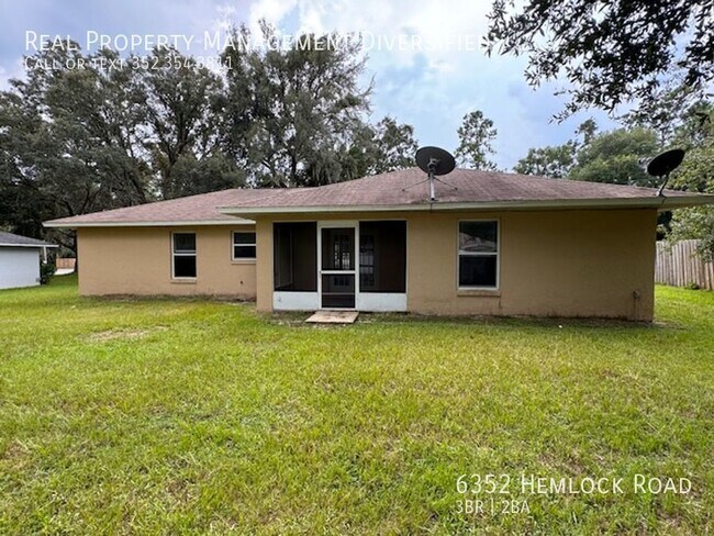 Foto del edificio - 6352 Hemlock Rd