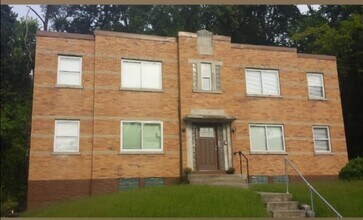 Building Photo - 4429 Reading Ln