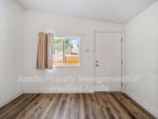 Building Photo - 642 Harmony Ct