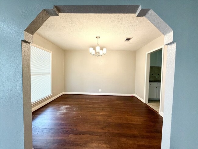 Foto del edificio - 6637 Lozier St